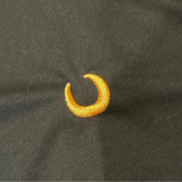 Sailor Moon Crescent Moon Embroidery Kawaii Anime Tee T-Shirt Like New Black - Picture 3 of 6